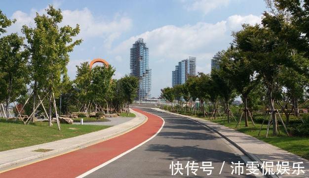 楼市|现在房子不好卖,为何开发商还在拼命盖房内行人坦言都是假象
