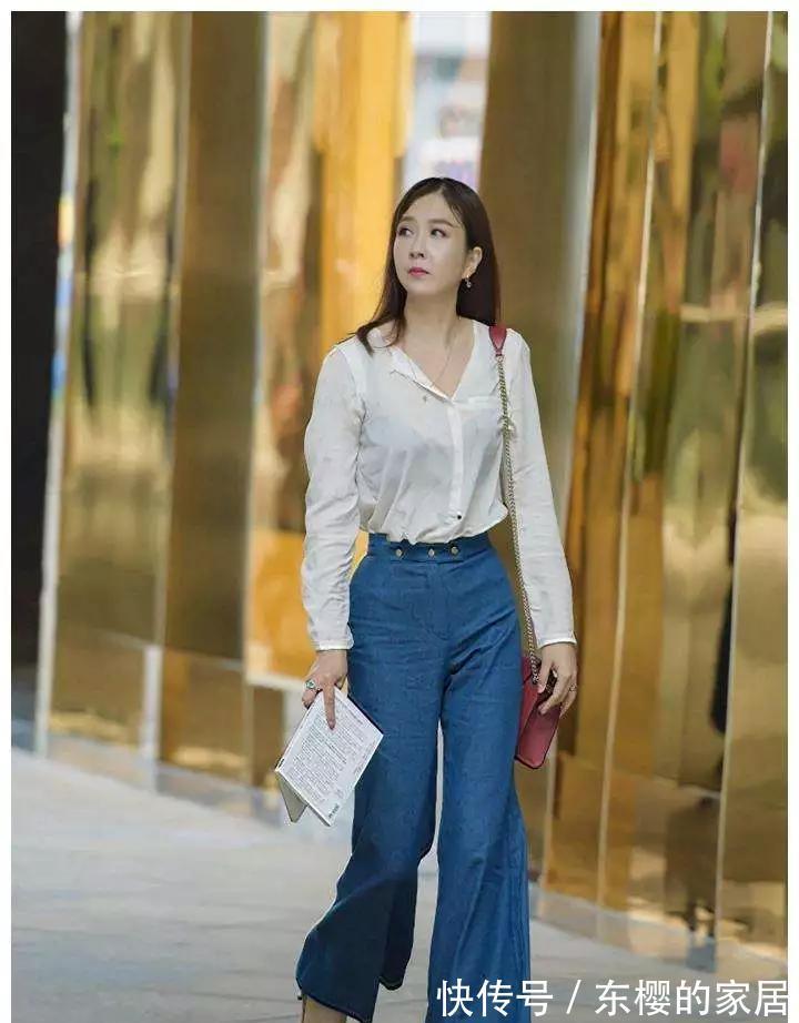 美女|美女脚上一双绑带的高跟凉鞋，红色的色调，带着青春与时尚