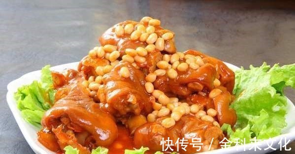 炖猪蹄不要只会焯水,焯水前多做2步,猪蹄软烂入味还不腥