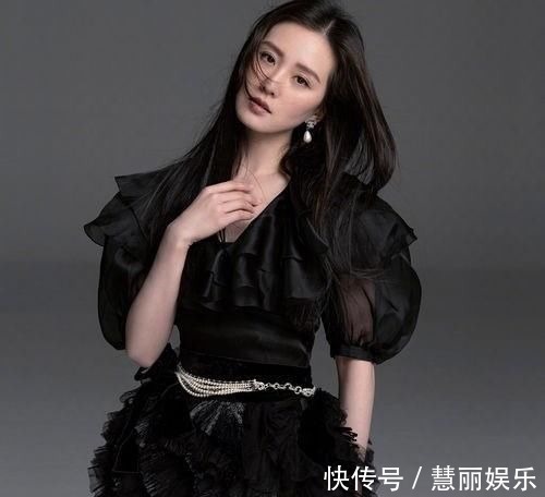 气质 圆脸就放弃“黑长直”吧!换上这4种发型,气质变得更高级了!