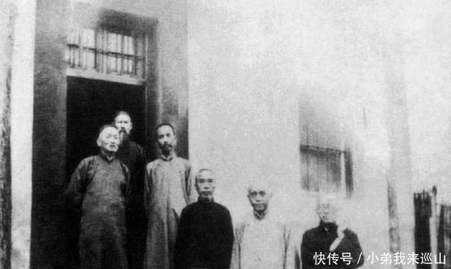 回乡|他辞官回乡，路上遇到劫匪，打开行李一看，劫匪立即跪地为其送行！