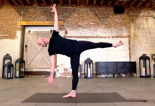 背部|膝盖疼怎么办？10个瑜伽保养动作，缓解疼痛、稳固关节！