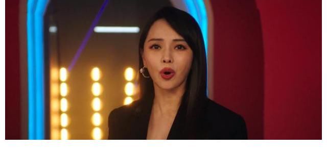 农村大叔用“破烂”表演,评委惊艳:邓紫棋落泪,谢霆锋登台点赞