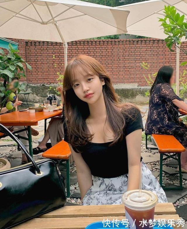 中年人 50岁女人最好别留这“5种”发型,不仅大妈感十足,还显老没气质