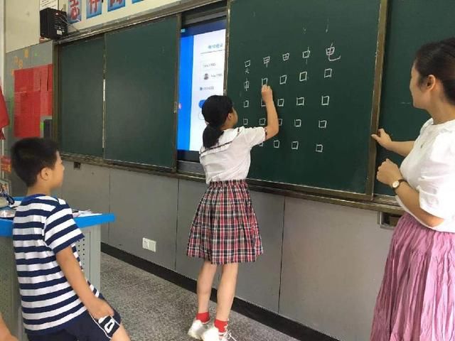 鹤湖学校|鹤湖学校开启暑期托管试点，发挥学校教育主阵地作用