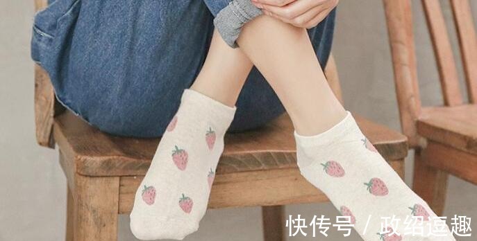 舒适|加厚的袜子就别穿了,学我小姑这样穿,舒适更好看