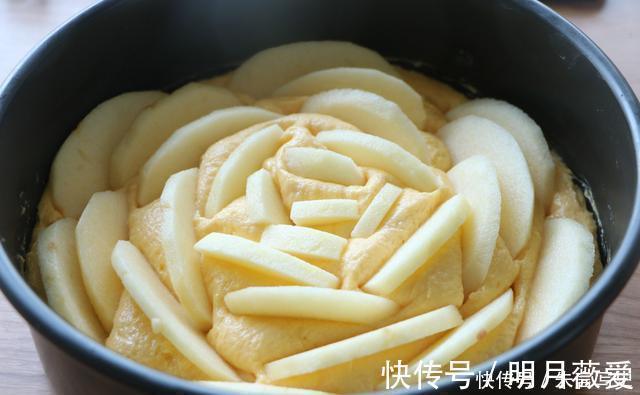 苹果蛋糕|宁愿长胖也要吃的蛋糕,太香了!做法简单,新手也不会失败