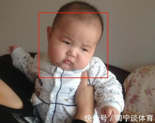 父母|4月大婴儿“脊椎变形”,全因一件“育儿神器”,你家娃也在用吗