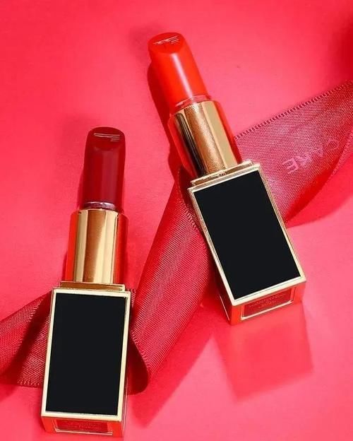 女生必备的8款口红,涂上有气质还显白,谁才是你的最爱
