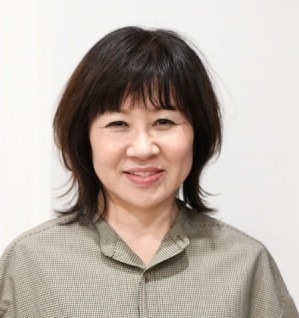 波波头 40,50岁女人发型别乱剪,几款流行的中年发型,换对才年轻