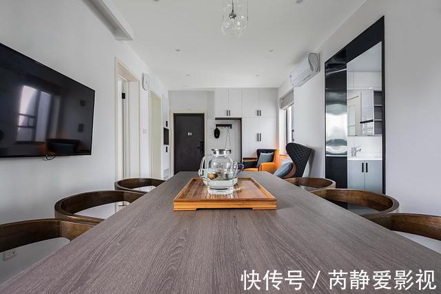 起居室|这对夫妻很有远见,选择去客厅化装修,让一家人的感情快速升温