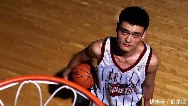 同龄人|姚明女儿长势“失控”,10岁身高远超同龄人,网友:想矮都难