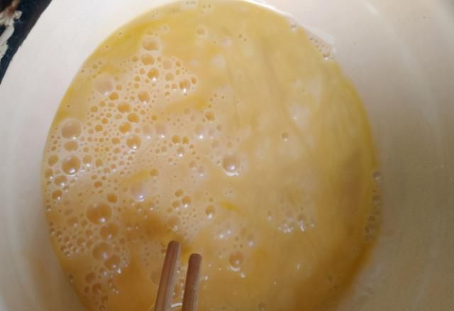 鸡蛋和牛奶是天生一对,隔三差五给孩子吃,香甜嫩滑,营养易吸收