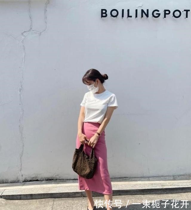 阔腿裤 今年流行的白T恤,配上这3款“清凉下装”,想不时髦显瘦都难