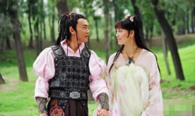 |5个版本的李元霸,除了最后其他都是搞笑的,居然还有女版?