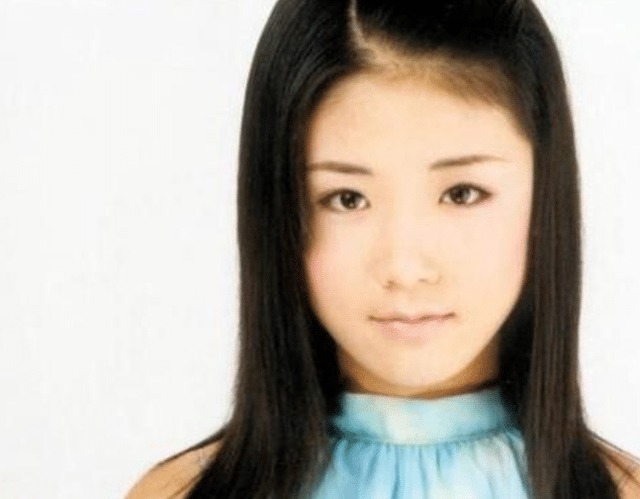 因太漂亮被趙本山力捧，卻拒絕飯桌潛規(guī)則，現(xiàn)退圈教書自在生活