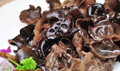 首家会飞的火锅落户沈阳,大虾火锅飞起来,小龙虾九块九