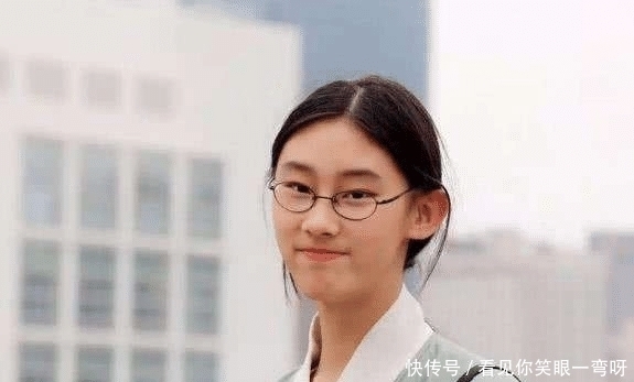 小姑娘|“爸,请用古诗骂我”,从小被诗词养大的娃娃,人生不要太出色