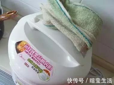 用电饭锅做蛋糕原来这么简单!保存好,做给家人吃!