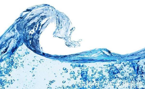 凉白开|千滚水、隔夜水、阴阳水、矿泉水不能喝吗?医生一一给你讲清楚
