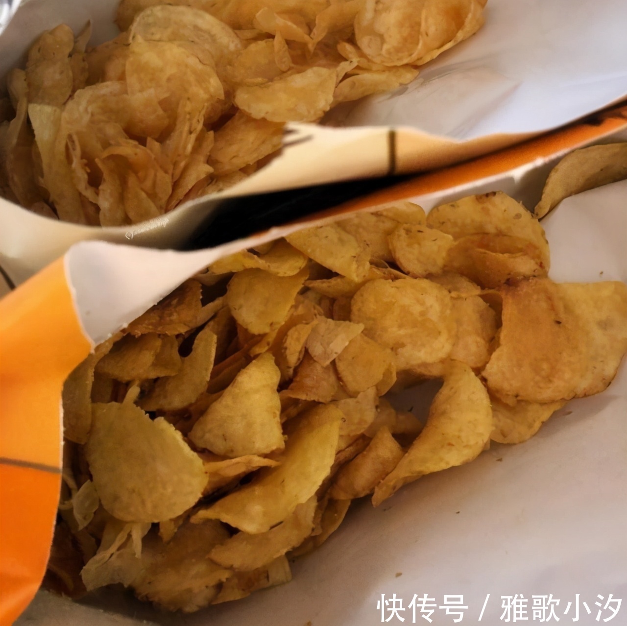  高手|上课偷吃零食“实力等级”，最高一级，只有高手才敢“顶风作案”