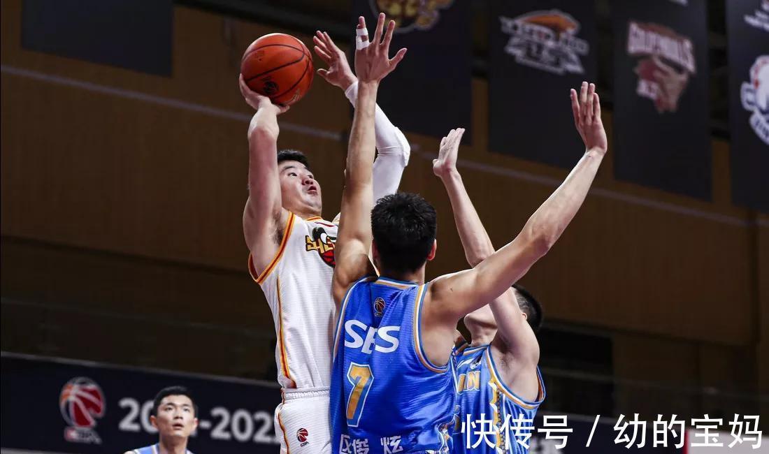 深圳队|CBA3消息!丁超巨力挽狂澜,内线巨兽化身怒海狂鲨,神投手大爆发