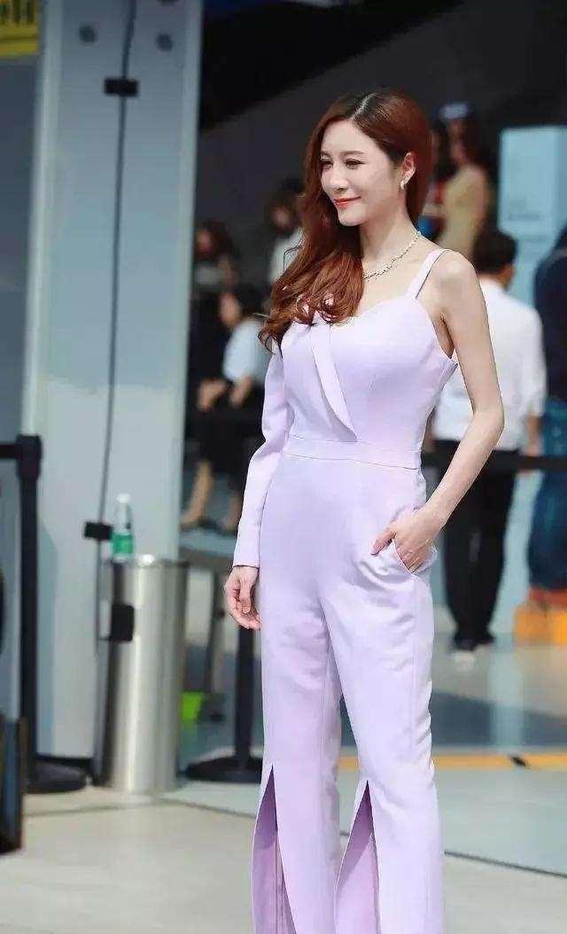 直筒 打底裤的穿着让你大开眼界,拥有了气质与优雅,让你美出高度