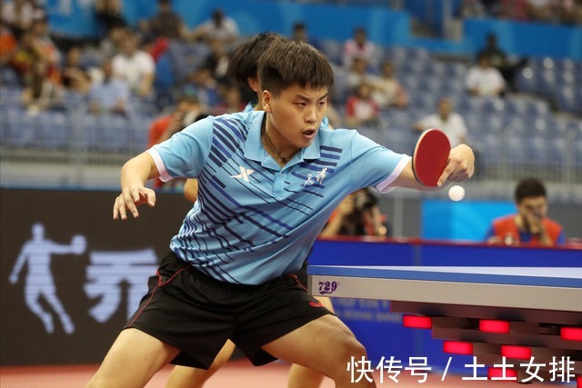 冈山|定海神针!39岁国乒老将一人独得2分,决胜盘挑落日乒奥运季军