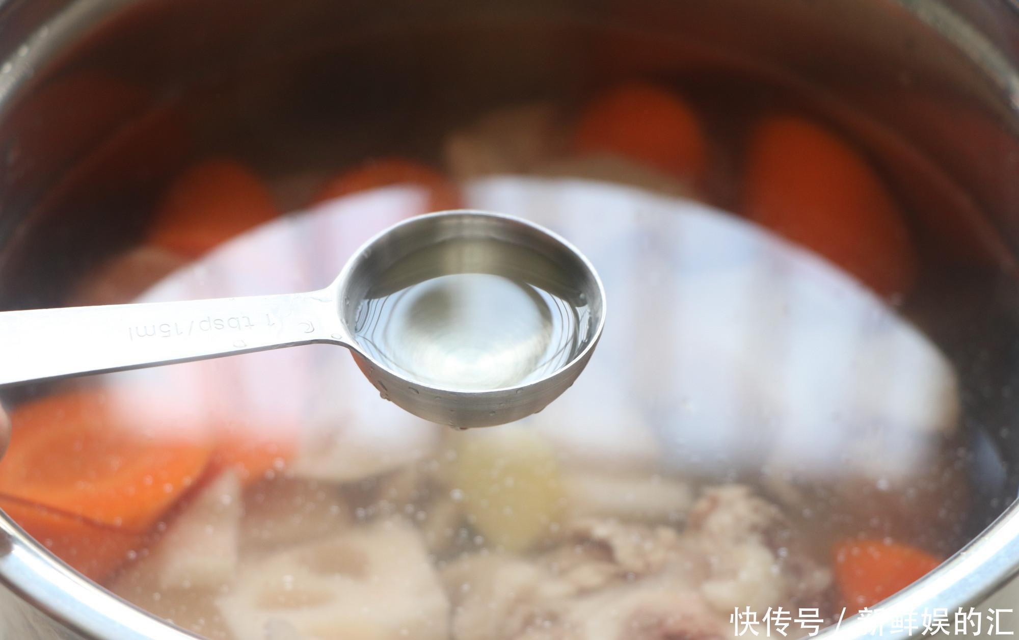 快要|快要立冬了,煲上一锅这样的汤水,保暖又养胃,家人超爱喝