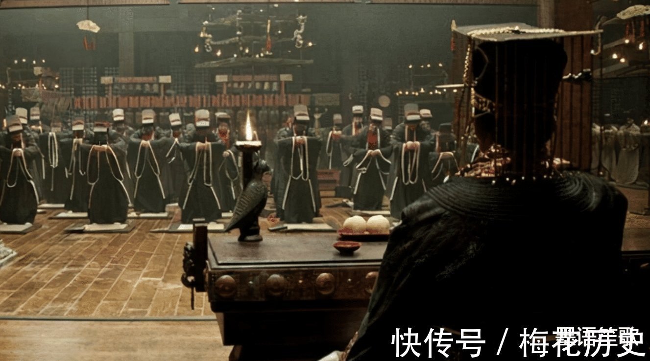 李白!李白被儒生的讥讽,他笑着写下一诗,成千年来骂人的绝唱