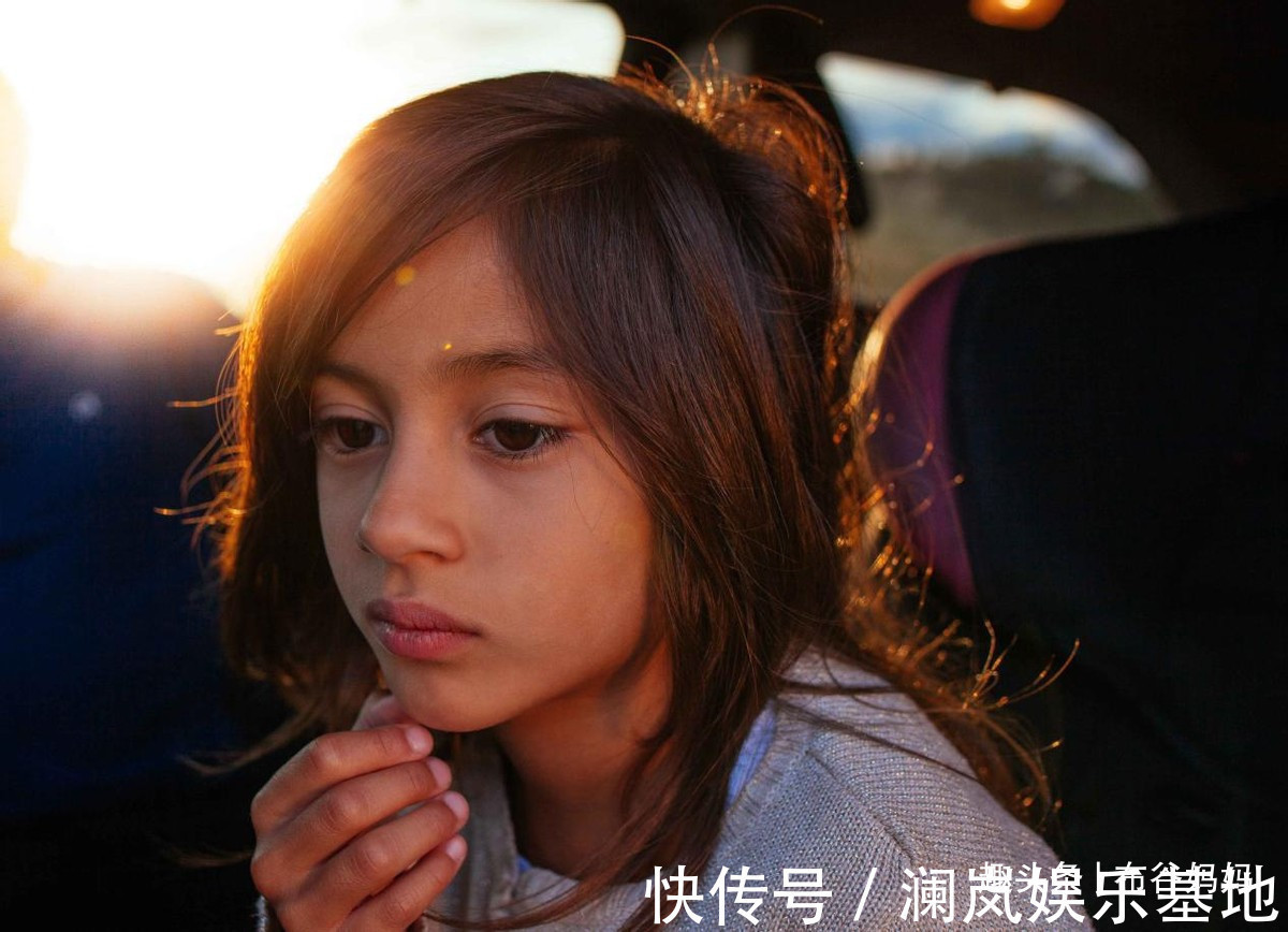 内向|“出去浪”和“宅在家”的孩子,长大谁更有出息?现实会有些打脸