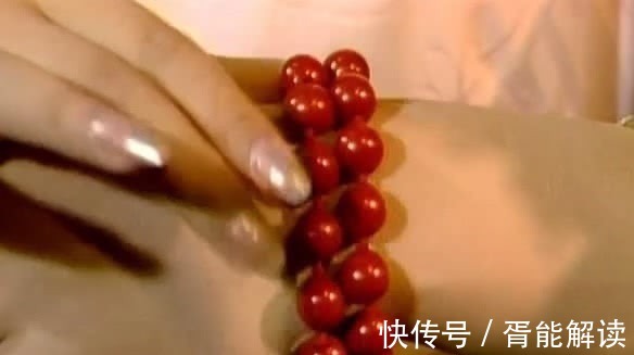 水溶!北静王为何送贾宝玉鹡鸰香珠?你看鹡鸰是何意,居心叵测