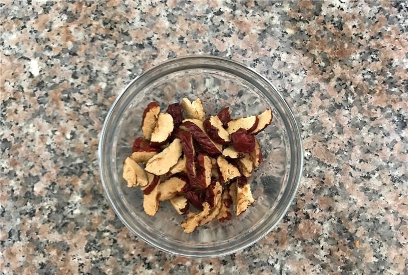 变少|白发最怕这水果,5块钱煮1大锅,每天吃点,头发乌黑,白发变少了