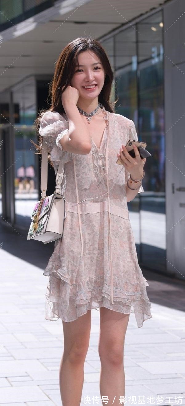 搭配 气质出众的包臀裙搭配技巧，兼顾美感与舒适度，非常实用！