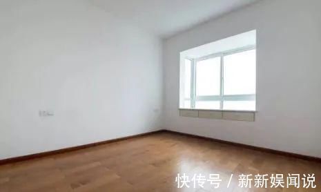 踢脚线|先铺地板还是先装门,装错了返工重装太麻烦