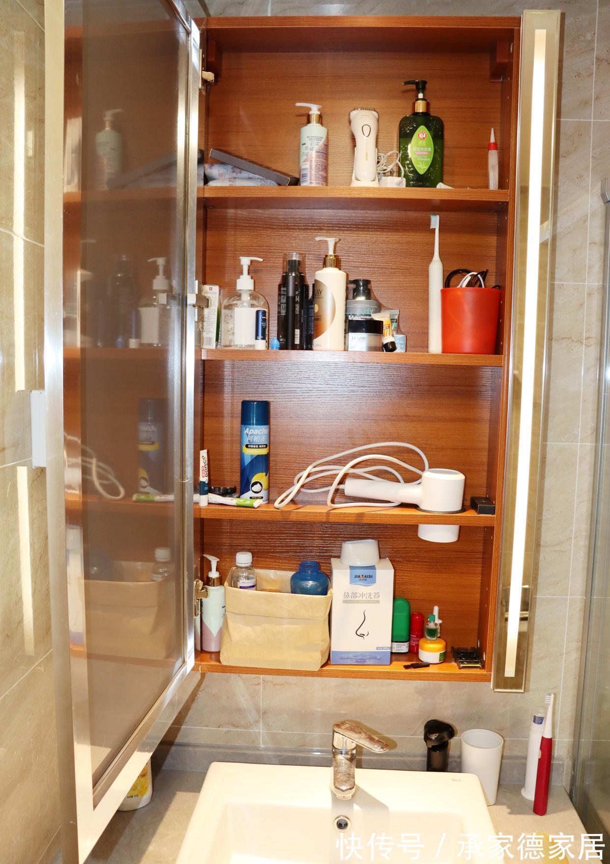 木地板|我家用了一年的卫生间实拍,里面的装修有三处很满意,三处不满意