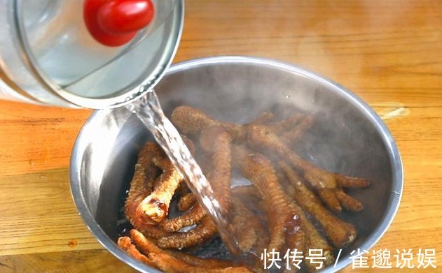 豆瓣酱|过瘾又好吃的麻辣鸡爪，鲜香十足，收藏起来做给家人们吃