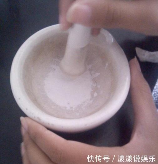 生根|秋天养花,用到2种“生根剂”,花卉长出“胡须根”,一学就会