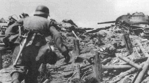 德军|揭开库尔斯克会战真相,苏军赢了战役,二战胜利却推迟一年