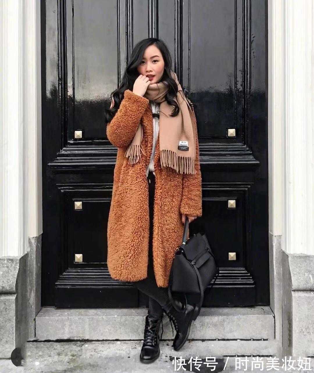 长大衣 谁说小个子不能穿长大衣,避免4个穿搭雷区,轻松穿出优雅感