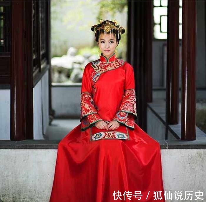 婚礼|十二星座唯美中式结婚礼服，双鱼的好霸气，快来看看！