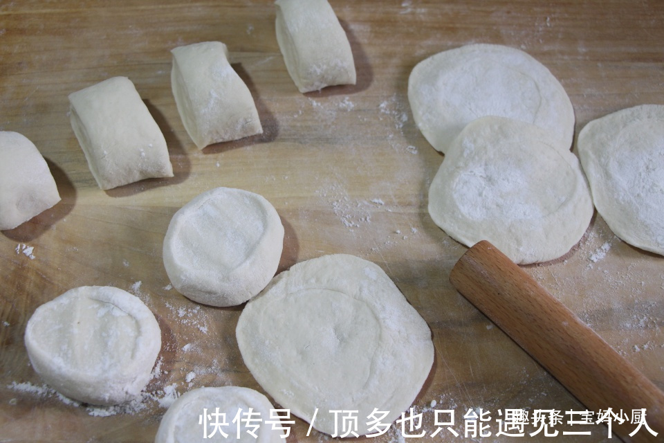 秋季吃包子,俩菜做馅,营养棒不秋燥,肠胃无负担