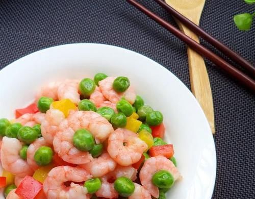  增强|会吃的女人皮肤好，推荐以下三种食物，抗衰养颜，增强免疫力