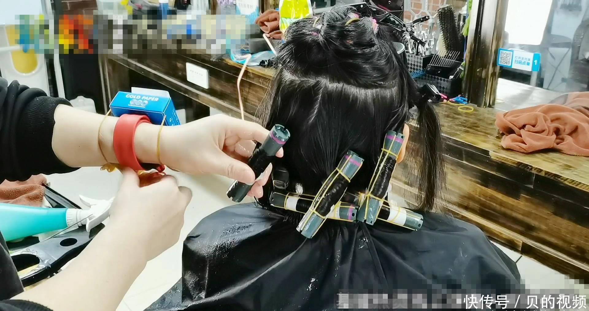 摩根烫+螺旋卷|年过五十发量少怎么烫减龄?摩根烫+螺旋卷,蓬松洋气又显发量多