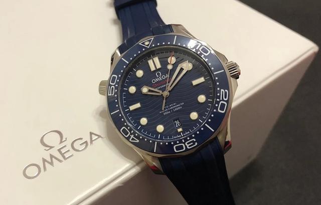 潜水|仪表不凡说表:最具“性价比”的豪华型潜水腕表——欧米茄海马300