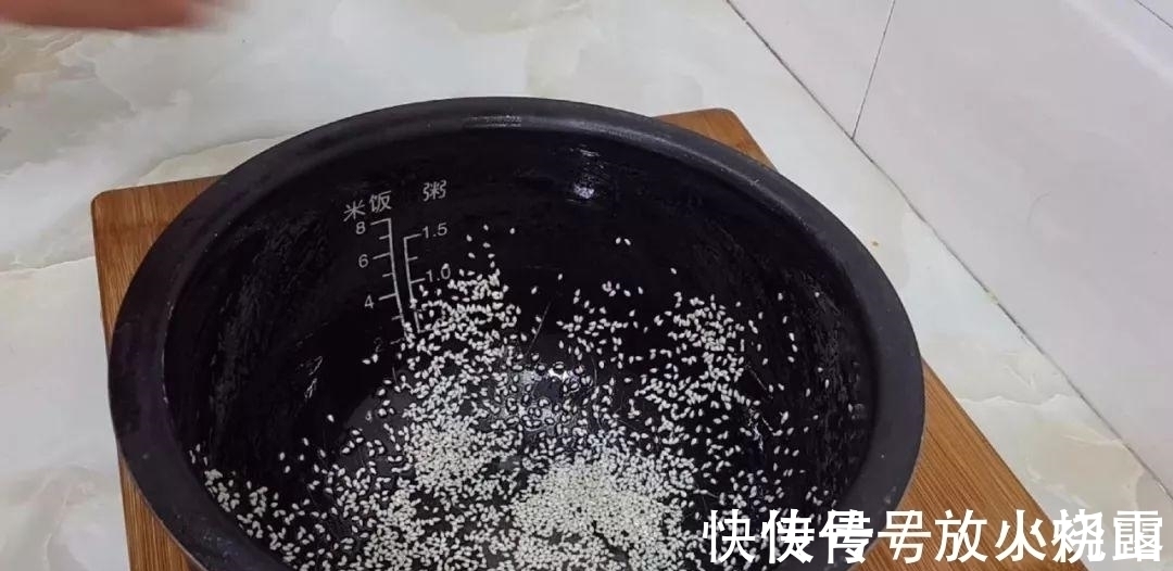 面粉这样做才好吃, 不用烤箱, 不用黄油, 也能做出拉丝面包, 超香