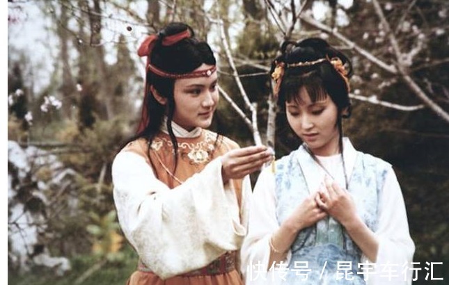 薛宝钗#林黛玉死后留下一件遗物,薛宝钗见后大吃一惊,后悔嫁给宝玉