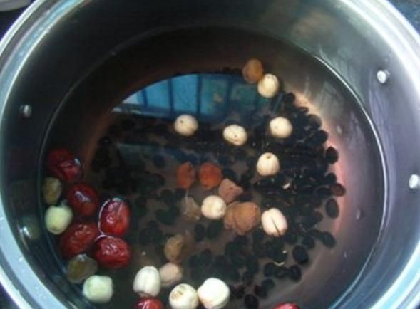 补血|此物是“天然补血王”,比红糖水都管用,女人常喝,40岁后不显老