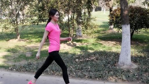 长不长寿，看走路就知道，走路时若有几个特点，想生病都难！