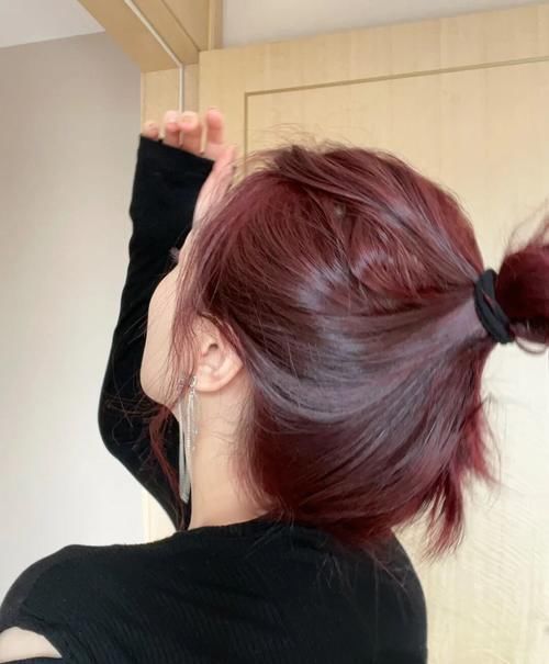 柔顺|烫染后头发干枯毛躁?护发秘籍大派送,解决你的“头等大事”